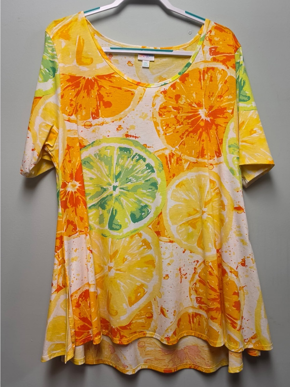 LuLaRoe Short Sleeve Citrus Print Tunic in Yellow, Orange, Green